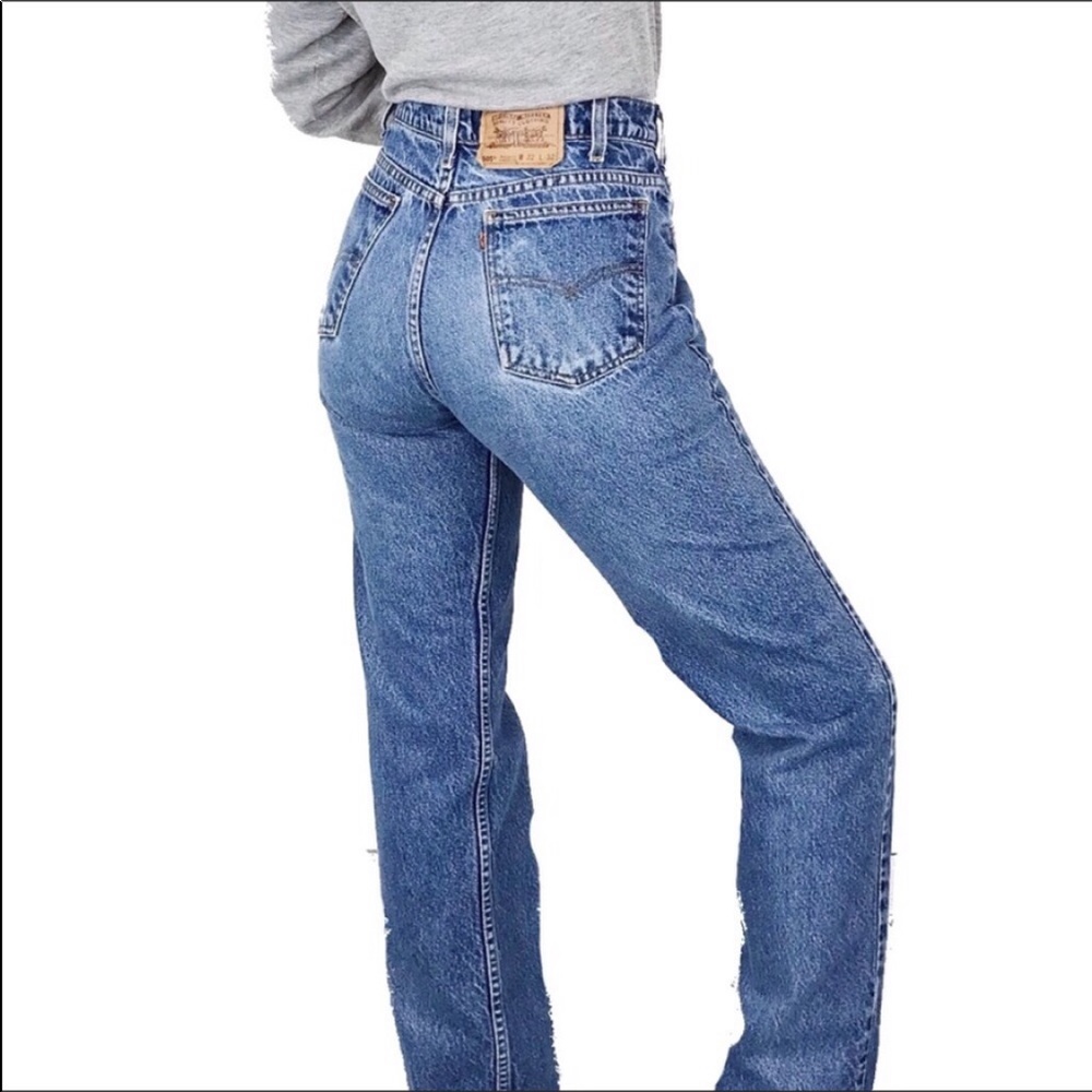 Levi’s 501 | Button Fly Classic Wash Jeans